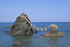 三重県の二見浦にある夫婦岩は、社員旅行・団体旅行でも人気の観光スポットです。