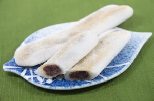 三重県の名物餅の一つ、安永餅。団体旅行・社員旅行でも食べてみたい一品です。