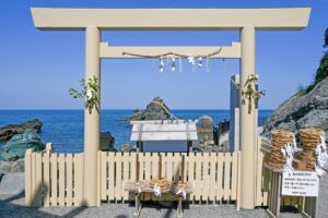 三重県の二見浦にある夫婦岩は、社員旅行・団体旅行でも人気の観光スポットです。