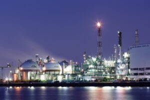 四日市コンビナート夜景クルーズは、海から工場の夜景を楽しむことができます。宿泊有の団体旅行におすすめです。